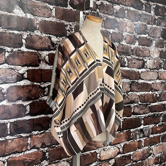 Systemaction Poncho Cardigan Shrug Lightweight Brown Geometric Print One Size - Picture 4 of 10